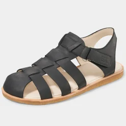 Tom